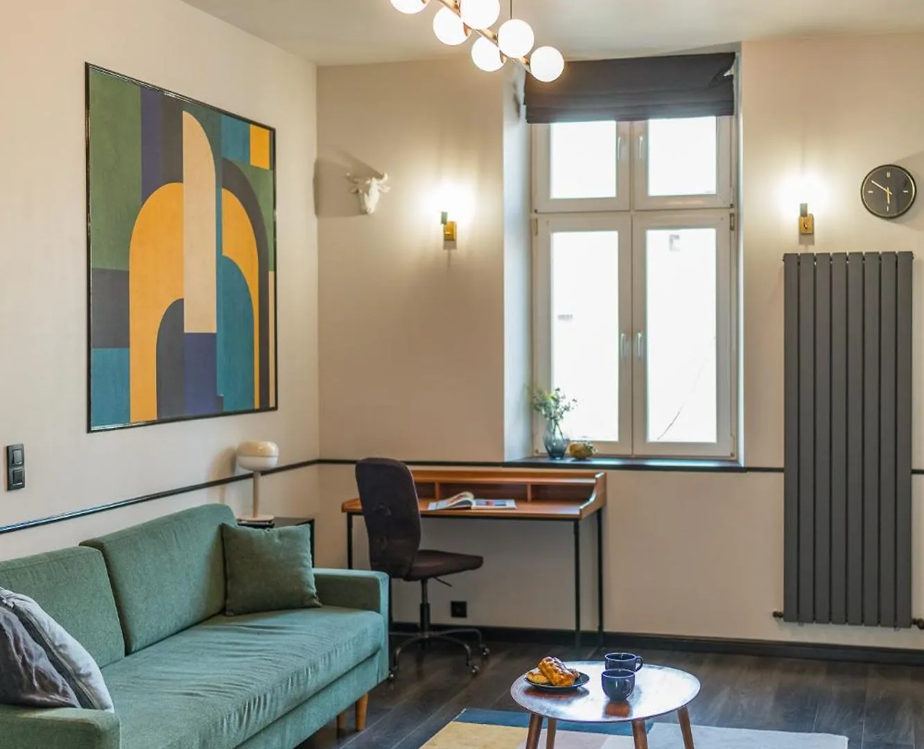 Wrzesinska Apt - Balcony, Workspace, Top Location - By Rentujemy Krakow