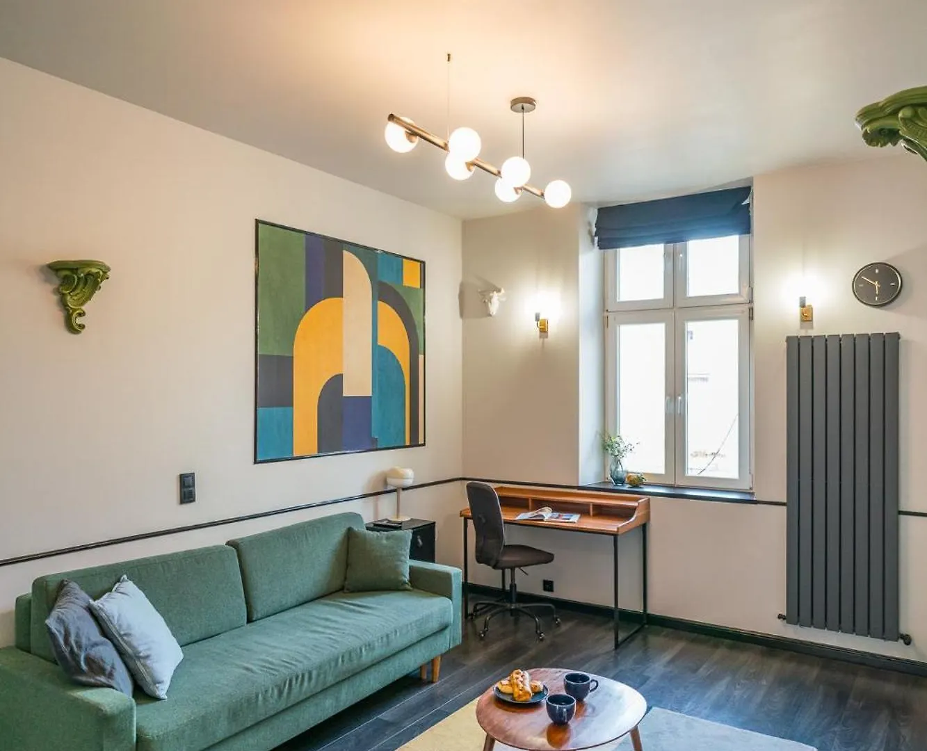 Wrzesinska Apt - Balcony, Workspace, Top Location - By Rentujemy Krakow Apartment