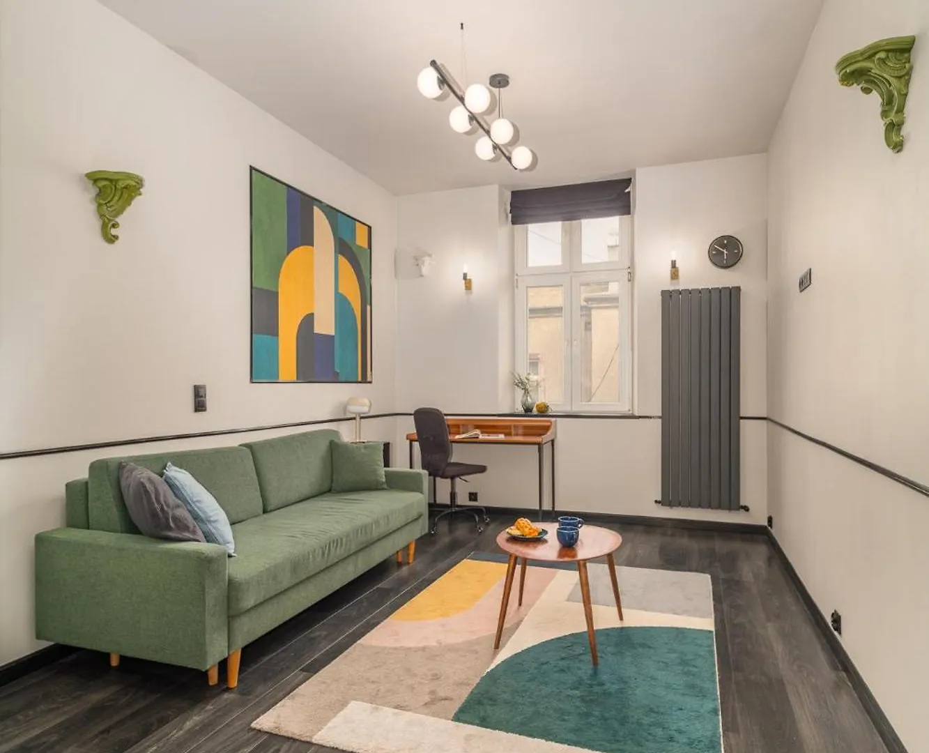 Apartment Wrzesinska Apt - Balcony, Workspace, Top Location - By Rentujemy Krakow Poland